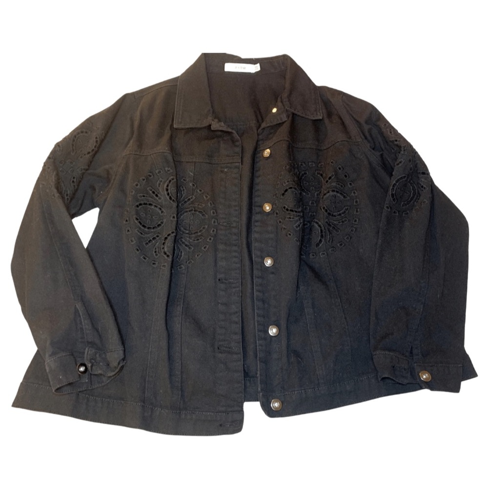 JustFab black jean jacket size 2X